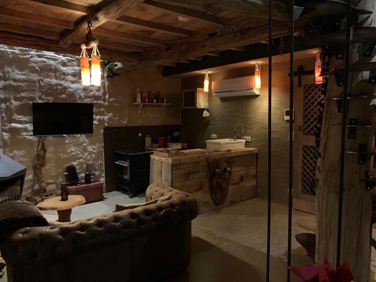 Boutique Cottage - Sauna And Jacuzzi - El Clandestino Érezée Buitenkant foto